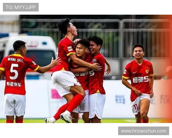 广州足球队在奥运会积分榜上以83分稳居第一名展现强劲实力 广州足球队在奥运会积分榜上以83分稳居第一名展现强劲实力