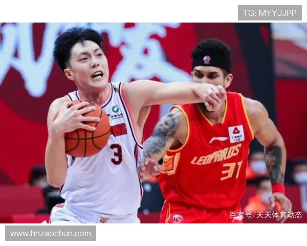 深圳篮球队在选拔赛中以74分稳居积分榜首位展现强劲实力 深圳篮球队在选拔赛中以74分稳居积分榜首位展现强劲实力